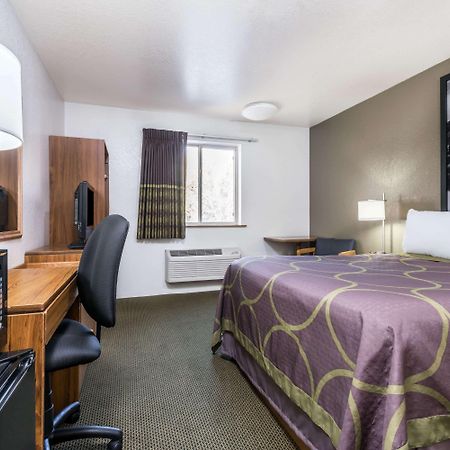 Super 8 By Wyndham Missoula/Reserve St. Экстерьер фото